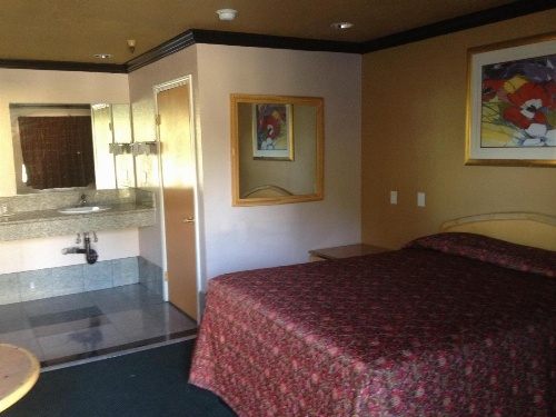 All 8 Motel image 1