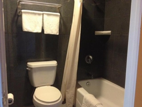 All 8 Motel image 11